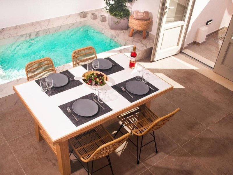 Santorini Soul Villas 2