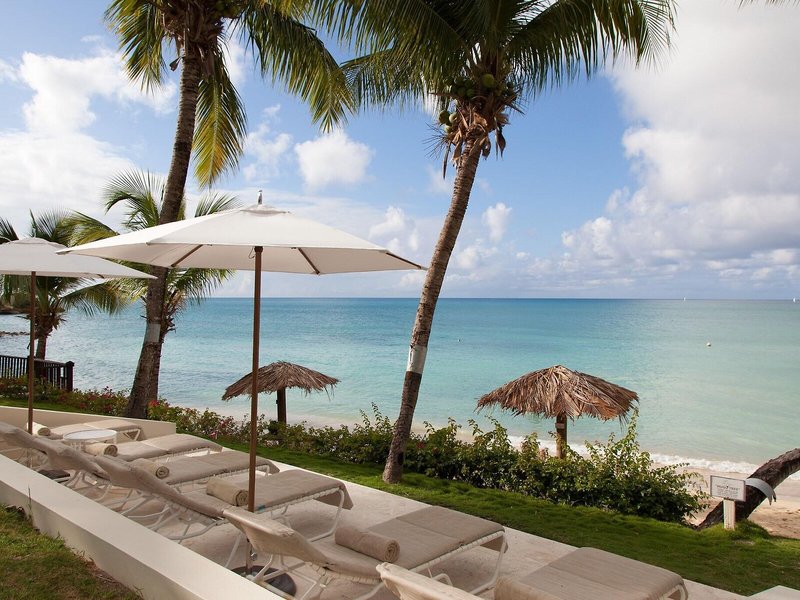 Blue Waters Resort & Spa 8