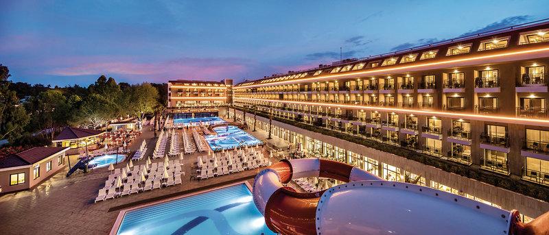 Aydinbey Queen's Palace & Spa 1