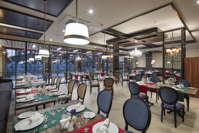 Aydinbey Queen's Palace & Spa 21