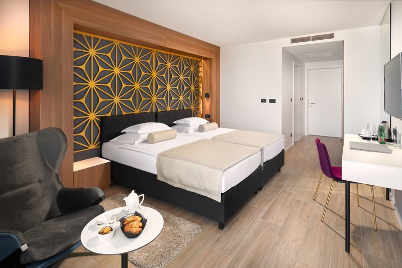 Amphora Resort 7