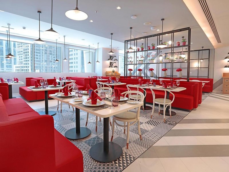 Centara West Bay Hotel & Residences Doha 7