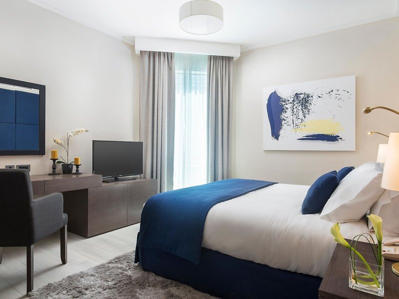 Centara West Bay Hotel & Residences Doha 15