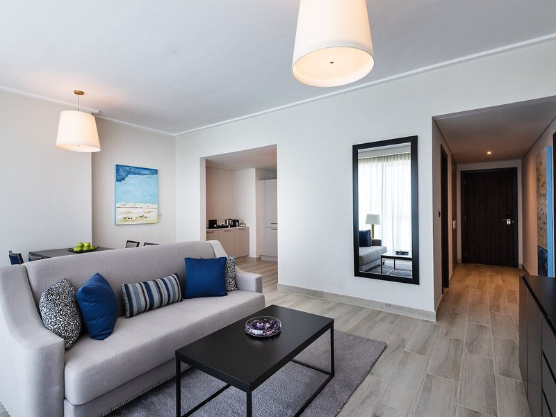 Centara West Bay Hotel & Residences Doha 19