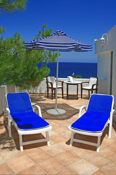 Istron Bay 28