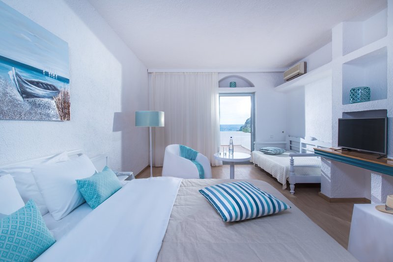 Istron Bay 12