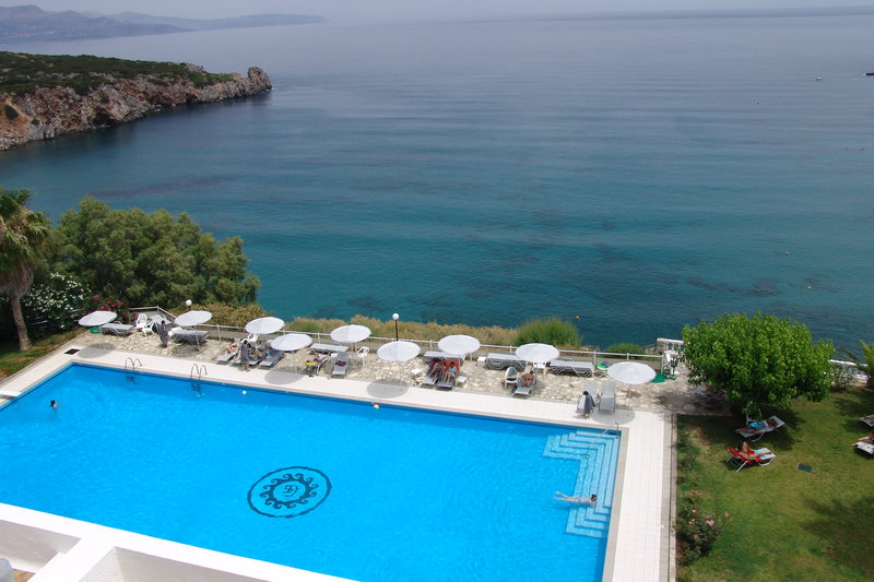 Istron Bay 8