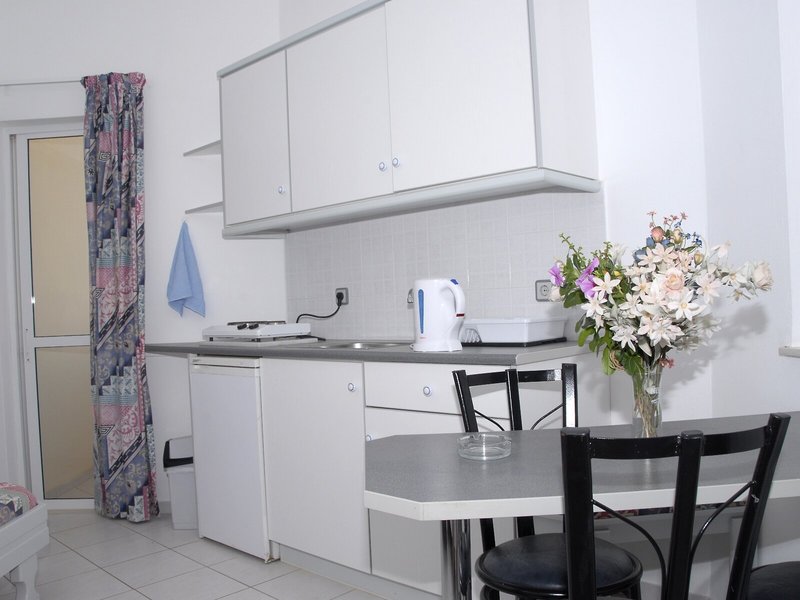 Sunshine Garden Apartments 7