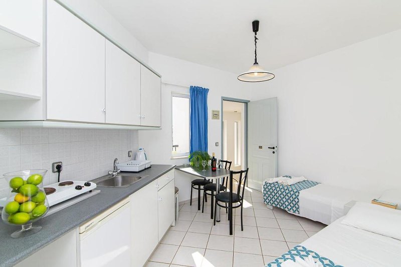 Sunshine Garden Apartments 5