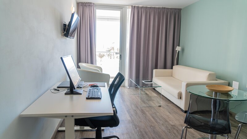 Coral Ocean View Hotel 46