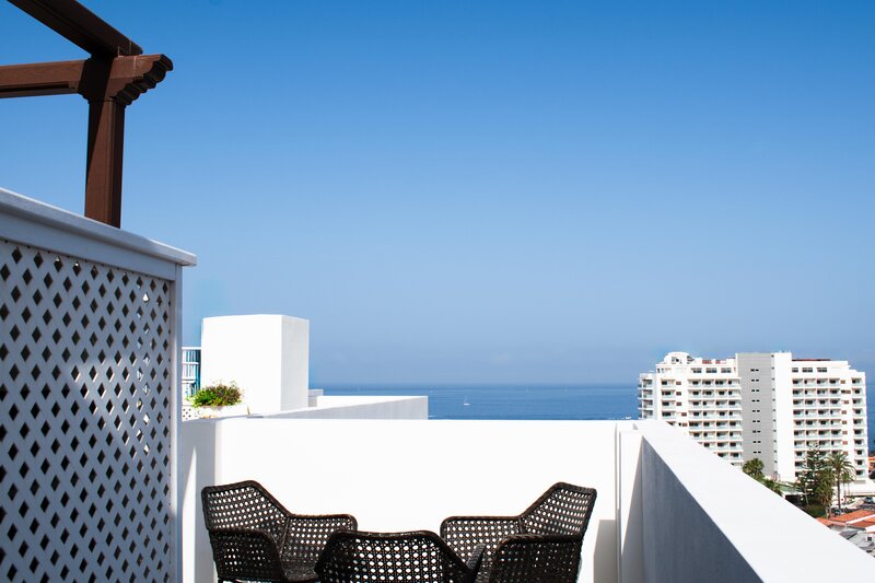 Coral Ocean View Hotel 71