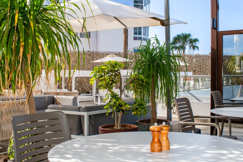 Coral Ocean View Hotel 76