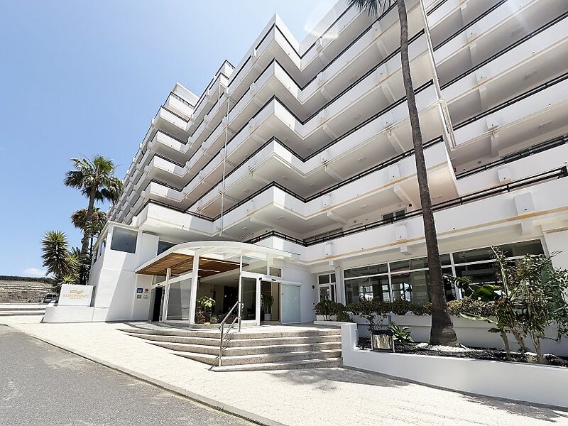 Coral Ocean View Hotel 1