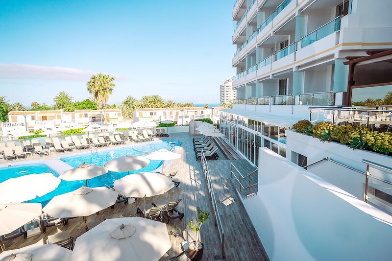 Coral Ocean View Hotel 5