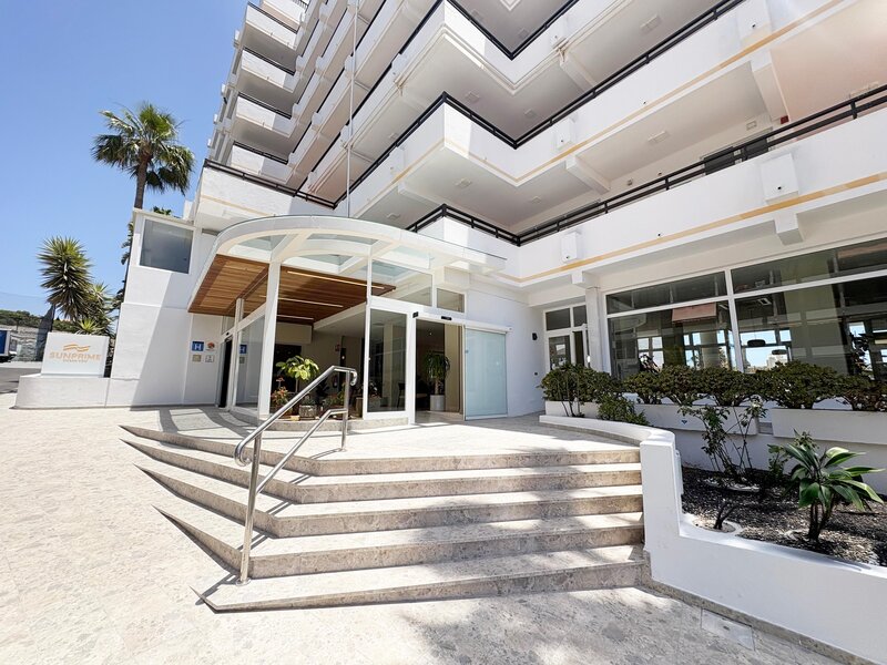 Coral Ocean View Hotel 108