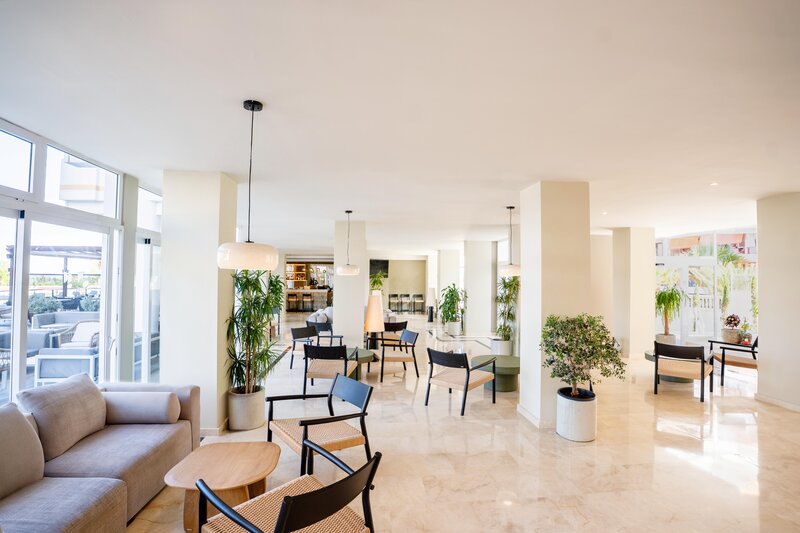 Coral Ocean View Hotel 37