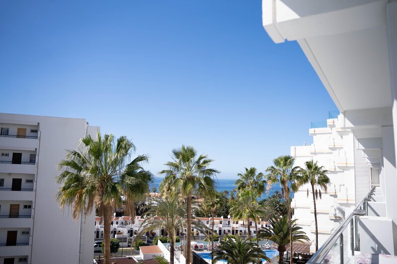 Coral Ocean View Hotel 73