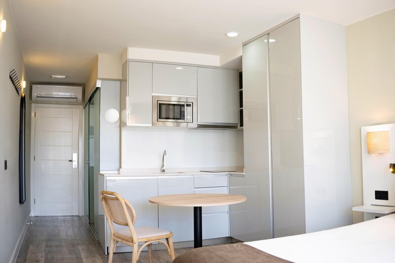 Coral Ocean View Hotel 78