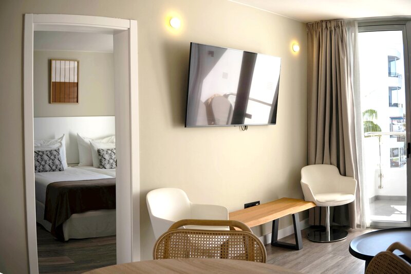 Coral Ocean View Hotel 90