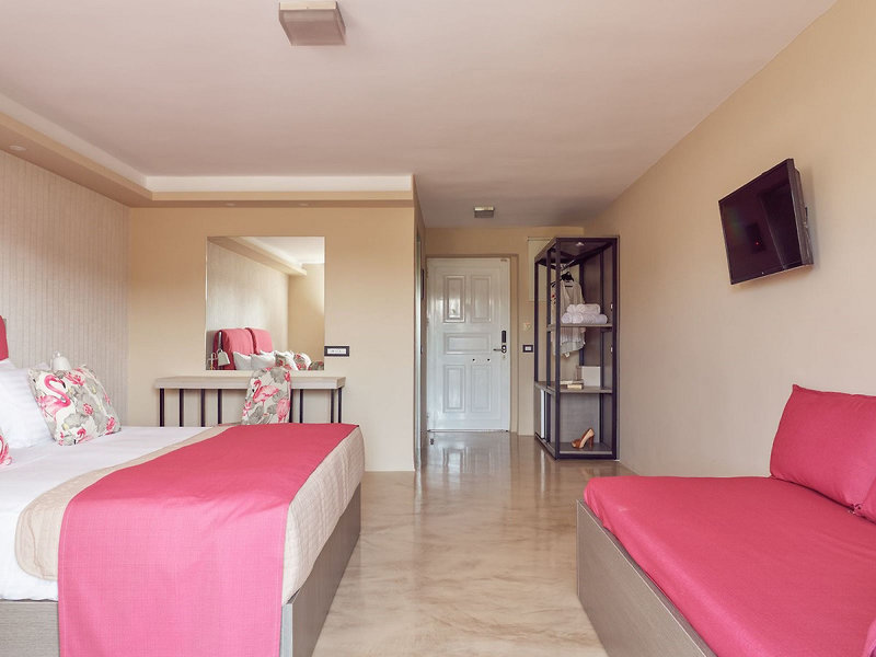 Koukounaria Hotel & Suites 5