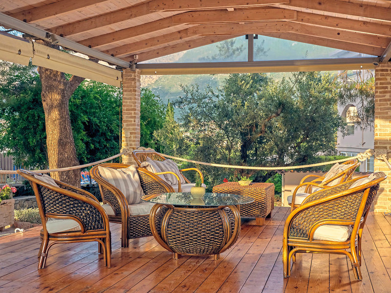 Koukounaria Hotel & Suites 7