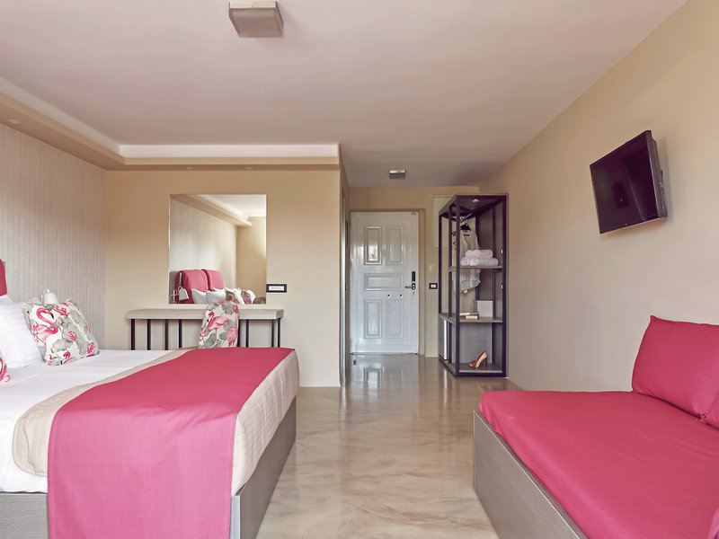 Koukounaria Hotel & Suites 13
