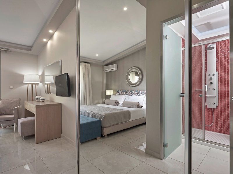 Koukounaria Hotel & Suites 18