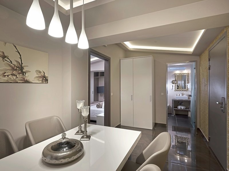 Koukounaria Hotel & Suites 24