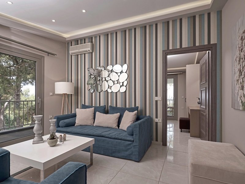 Koukounaria Hotel & Suites 25