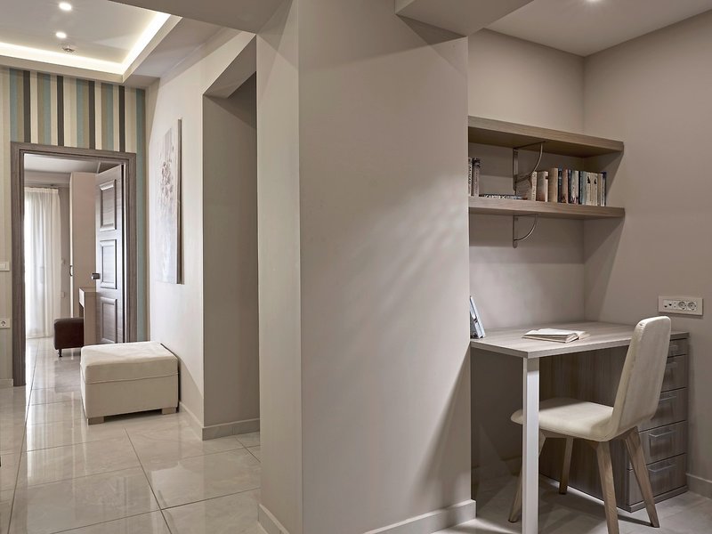 Koukounaria Hotel & Suites 27