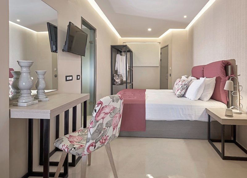 Koukounaria Hotel & Suites 30