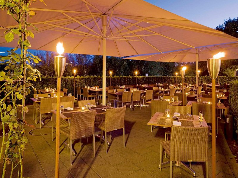 Mövenpick Zürich Airport 16