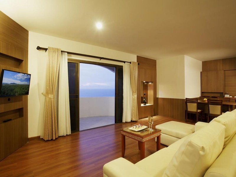 Golden Beach Cha Am 28