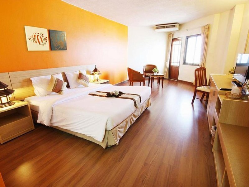 Golden Beach Cha Am 30