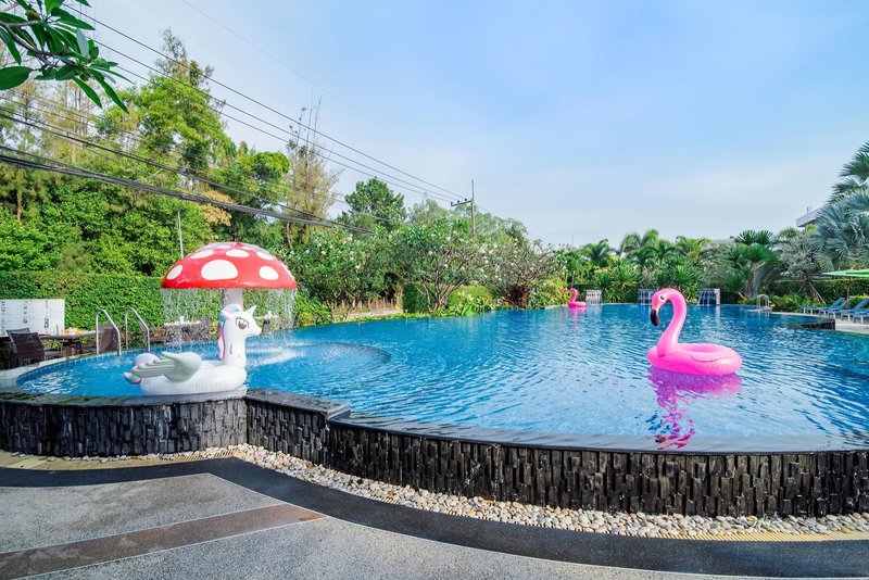 Golden Beach Cha Am 7