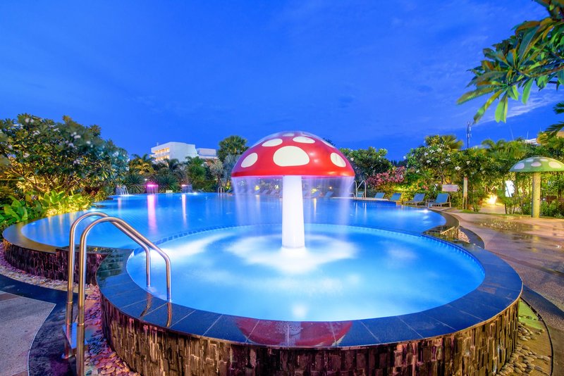 Golden Beach Cha Am 14