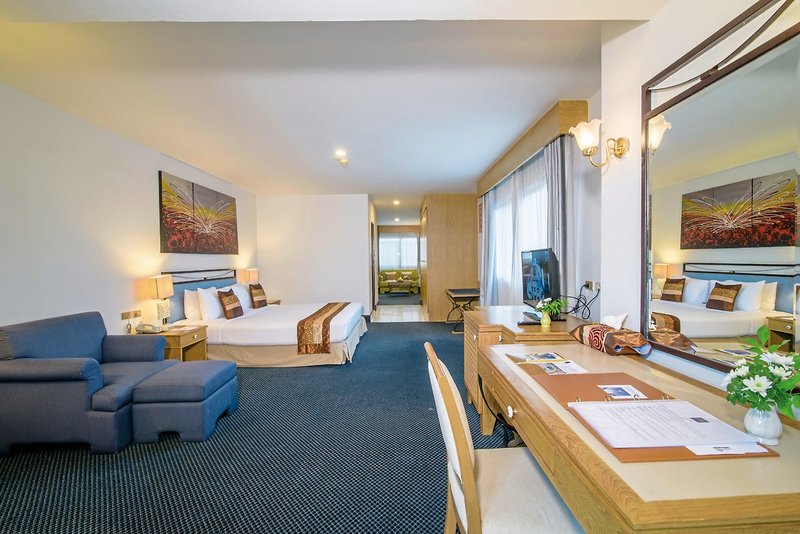 Golden Beach Cha Am Hotel 7