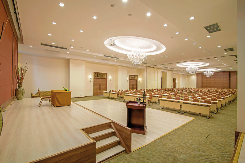 Golden Beach Cha Am Hotel 22