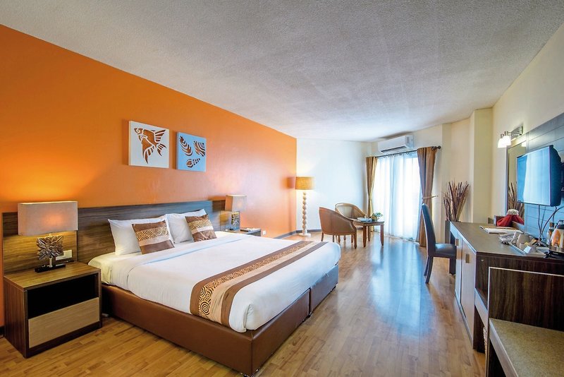 Golden Beach Cha Am Hotel 3