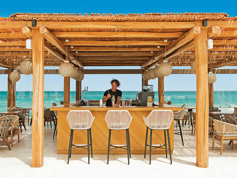 Mitsis Rinela Beach Resort & Spa 10