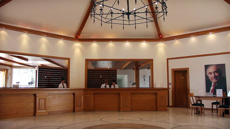 Mitsis Rinela Beach Resort & Spa 10