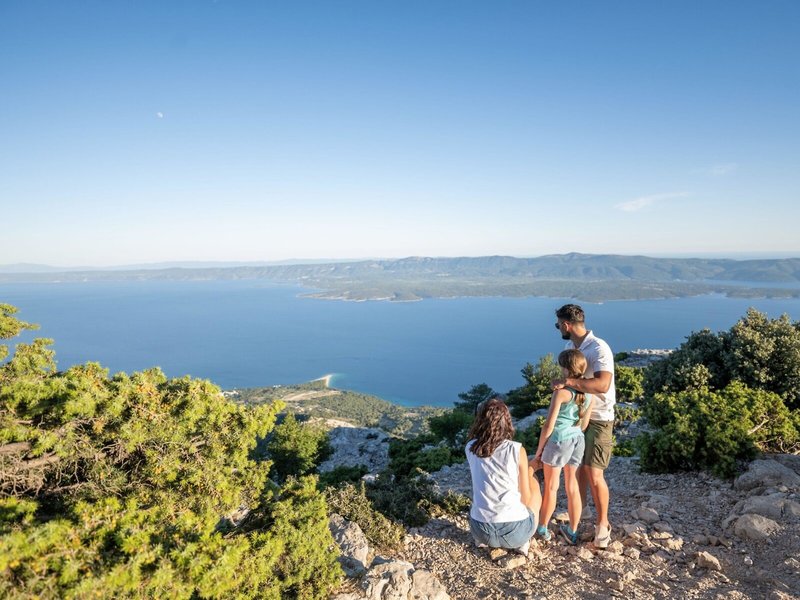 Bluesun Borak 49 - Family