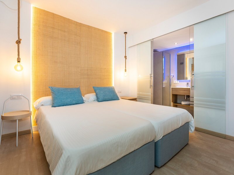 S'Olivera Apartments 18