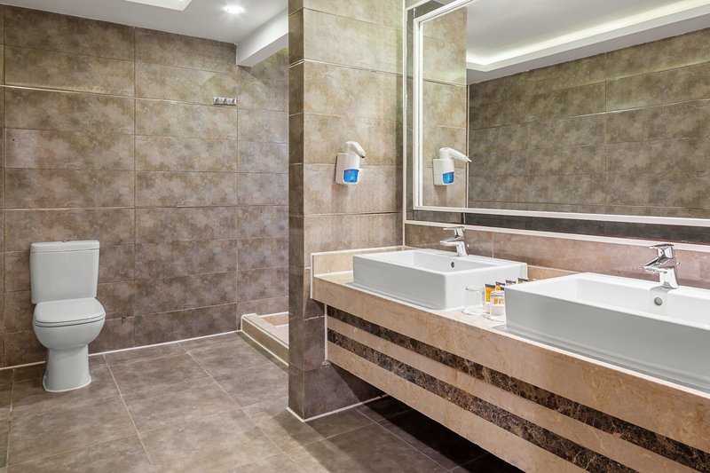 Aqua Vista Resort & Spa 25