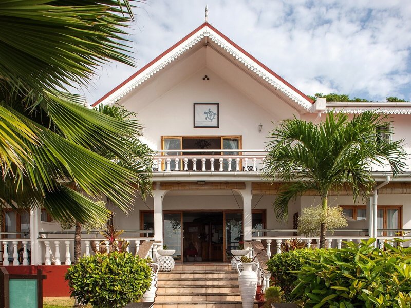 Le Relax Hotels & Restaurant 1