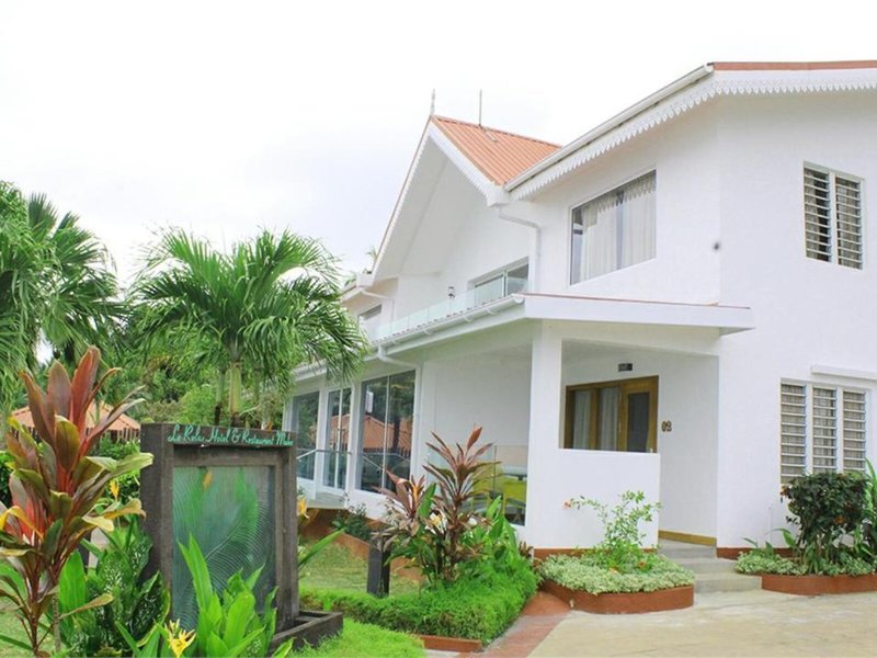 Le Relax Hotels & Restaurant 2