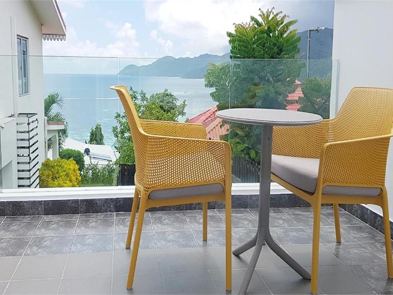 Le Relax Hotels & Restaurant 6