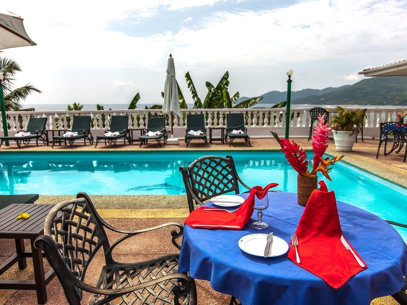 Le Relax Hotels & Restaurant 11