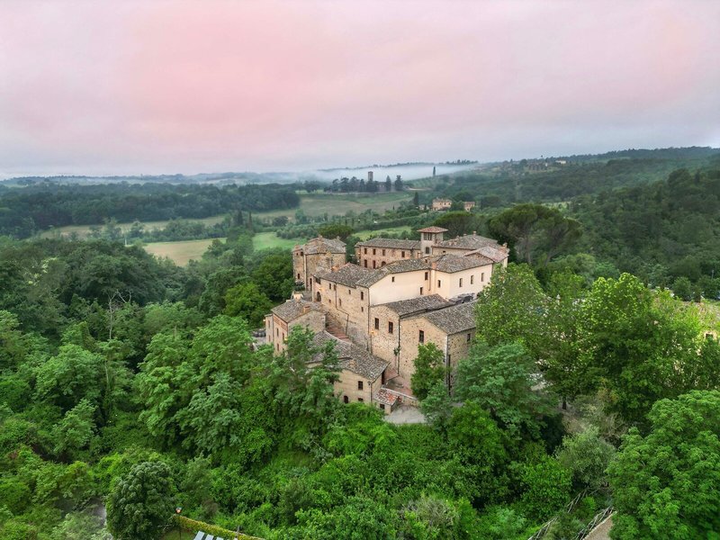 Castel Monastero 1