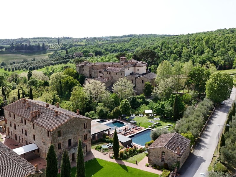 Castel Monastero Borgo Monastero & La Selva 3
